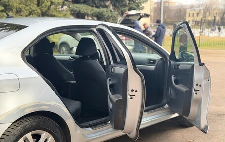 Volkswagen Jetta VI, 2011 год, 600 000 рублей, 9 фотография