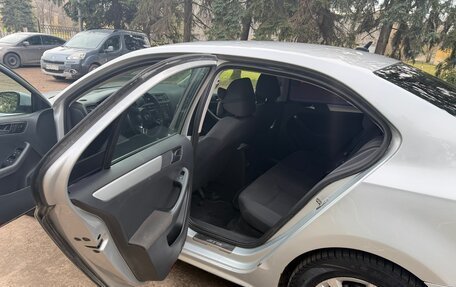 Volkswagen Jetta VI, 2011 год, 600 000 рублей, 12 фотография