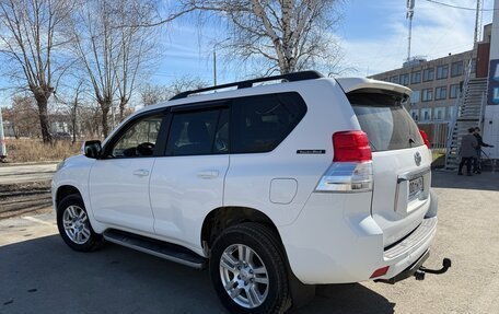 Toyota Land Cruiser Prado 150 рестайлинг 2, 2011 год, 2 850 000 рублей, 3 фотография