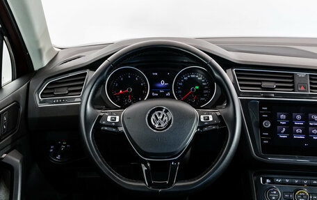 Volkswagen Tiguan II, 2020 год, 2 799 000 рублей, 11 фотография