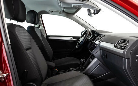 Volkswagen Tiguan II, 2020 год, 2 799 000 рублей, 17 фотография