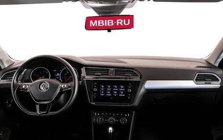 Volkswagen Tiguan II, 2020 год, 2 799 000 рублей, 10 фотография