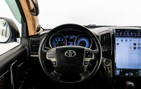 Toyota Land Cruiser 200, 2011 год, 2 499 000 рублей, 13 фотография