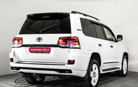 Toyota Land Cruiser 200, 2011 год, 2 499 000 рублей, 6 фотография