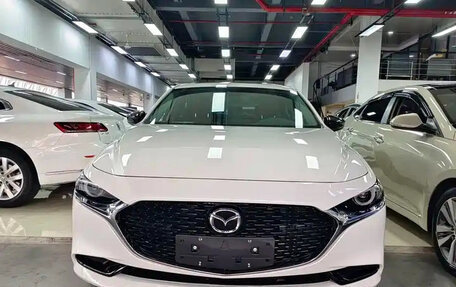 Mazda 3, 2025 год, 2 400 000 рублей, 2 фотография