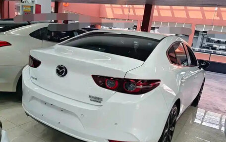 Mazda 3, 2025 год, 2 400 000 рублей, 5 фотография