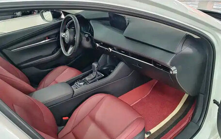 Mazda 3, 2025 год, 2 400 000 рублей, 7 фотография