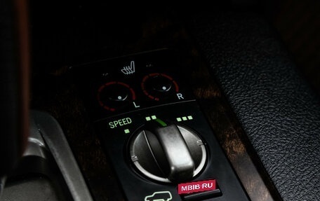 Toyota Land Cruiser 200, 2011 год, 2 499 000 рублей, 18 фотография