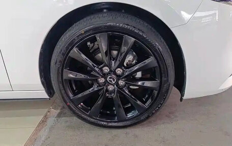 Mazda 3, 2025 год, 2 400 000 рублей, 16 фотография