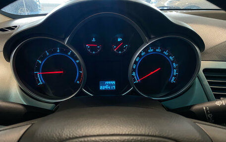 Chevrolet Cruze II, 2010 год, 630 000 рублей, 10 фотография