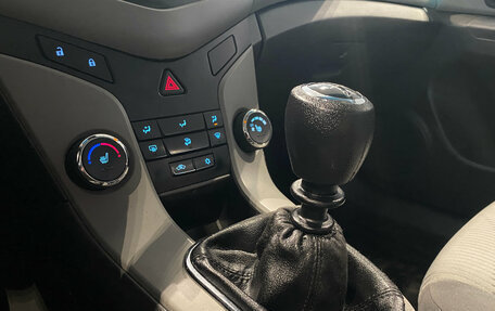 Chevrolet Cruze II, 2010 год, 630 000 рублей, 12 фотография