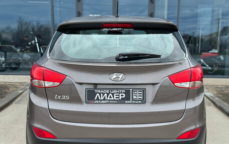 Hyundai ix35 I рестайлинг, 2015 год, 999 000 рублей, 5 фотография