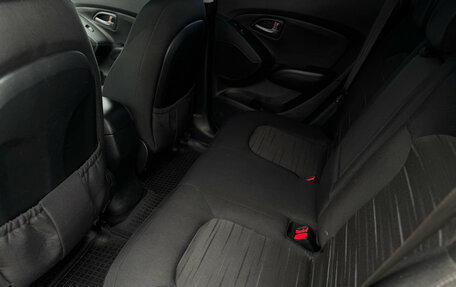 Hyundai ix35 I рестайлинг, 2015 год, 999 000 рублей, 14 фотография