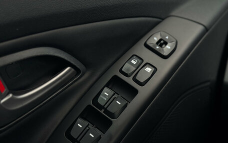 Hyundai ix35 I рестайлинг, 2015 год, 999 000 рублей, 20 фотография