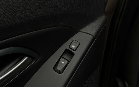 Hyundai ix35 I рестайлинг, 2015 год, 999 000 рублей, 21 фотография