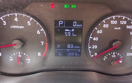 Hyundai Solaris II рестайлинг, 2017 год, 1 300 000 рублей, 9 фотография