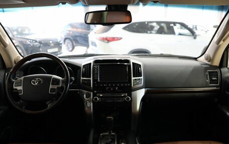 Toyota Land Cruiser 200, 2014 год, 4 728 000 рублей, 16 фотография