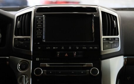 Toyota Land Cruiser 200, 2014 год, 4 728 000 рублей, 17 фотография