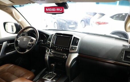 Toyota Land Cruiser 200, 2014 год, 4 728 000 рублей, 14 фотография