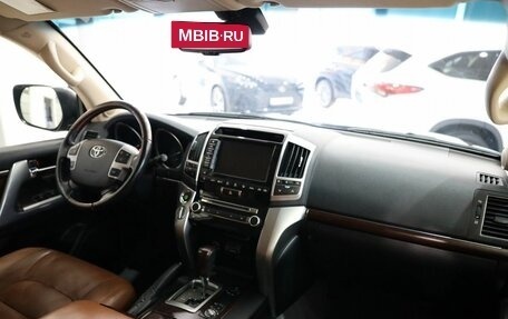 Toyota Land Cruiser 200, 2014 год, 4 728 000 рублей, 15 фотография