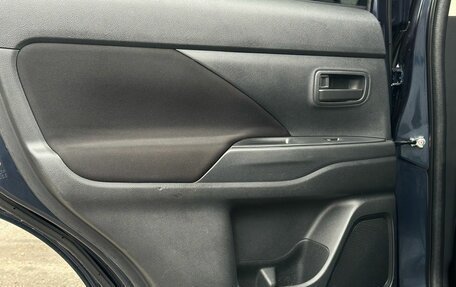 Mitsubishi Outlander III рестайлинг 3, 2019 год, 1 899 000 рублей, 23 фотография