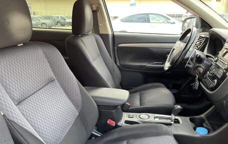 Mitsubishi Outlander III рестайлинг 3, 2012 год, 1 200 000 рублей, 18 фотография