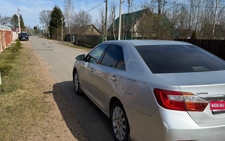 Toyota Camry, 2012 год, 1 570 000 рублей, 4 фотография