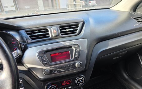 KIA Rio III рестайлинг, 2012 год, 670 000 рублей, 9 фотография