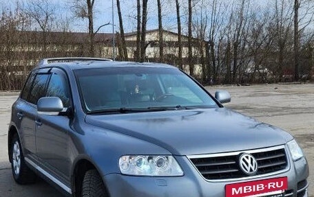 Volkswagen Touareg III, 2003 год, 880 000 рублей, 3 фотография