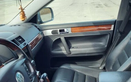 Volkswagen Touareg III, 2003 год, 880 000 рублей, 23 фотография