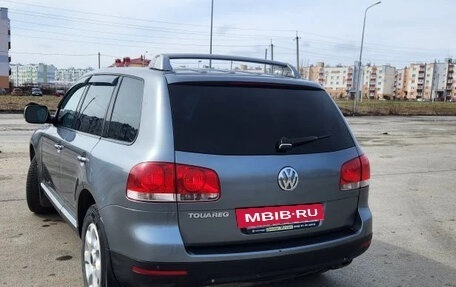 Volkswagen Touareg III, 2003 год, 880 000 рублей, 8 фотография