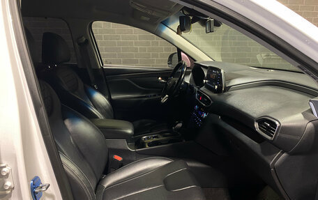 Hyundai Santa Fe III рестайлинг, 2018 год, 2 940 000 рублей, 10 фотография