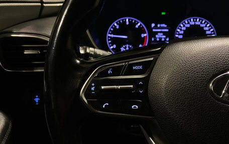 Hyundai Santa Fe III рестайлинг, 2018 год, 2 940 000 рублей, 17 фотография