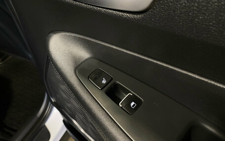 Hyundai Santa Fe III рестайлинг, 2018 год, 2 940 000 рублей, 21 фотография