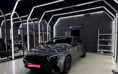 Mercedes-Benz E-Класс, 2021 год, 3 799 000 рублей, 1 фотография