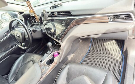 Toyota Camry, 2018 год, 2 855 555 рублей, 9 фотография