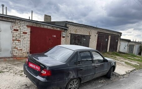 Daewoo Nexia I рестайлинг, 2010 год, 130 000 рублей, 3 фотография