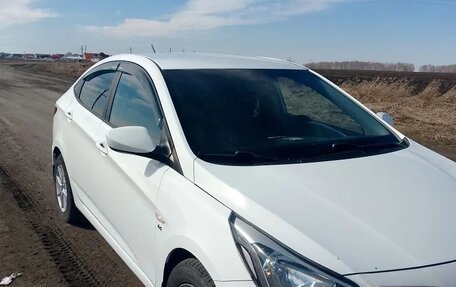 Hyundai Solaris II рестайлинг, 2014 год, 960 000 рублей, 3 фотография