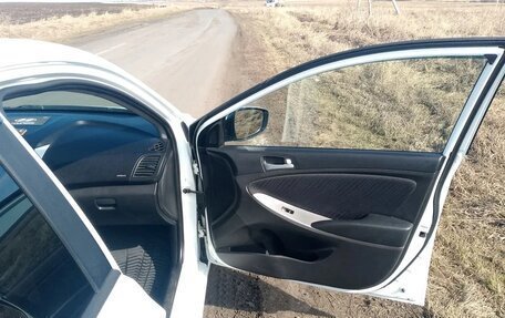 Hyundai Solaris II рестайлинг, 2014 год, 960 000 рублей, 6 фотография