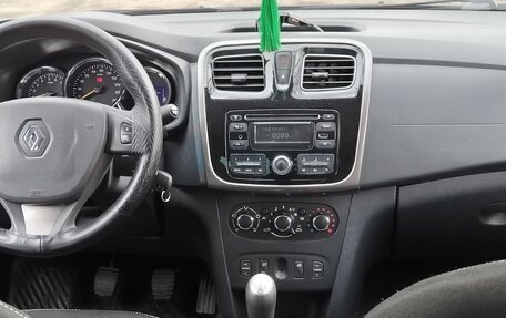 Renault Logan II, 2014 год, 775 000 рублей, 15 фотография