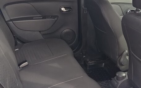 Renault Logan II, 2014 год, 775 000 рублей, 13 фотография