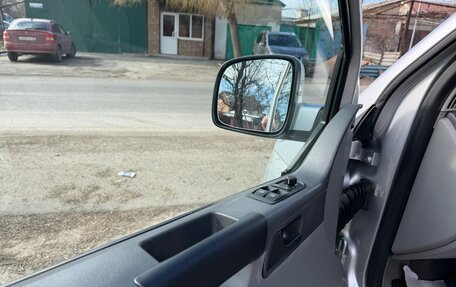 Volkswagen Caravelle T5, 2006 год, 1 650 000 рублей, 7 фотография