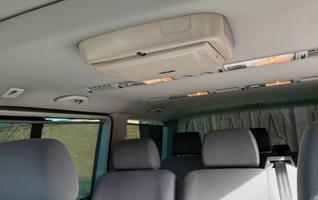 Volkswagen Caravelle T5, 2006 год, 1 650 000 рублей, 9 фотография