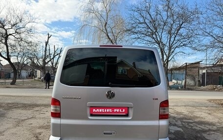 Volkswagen Caravelle T5, 2006 год, 1 650 000 рублей, 5 фотография