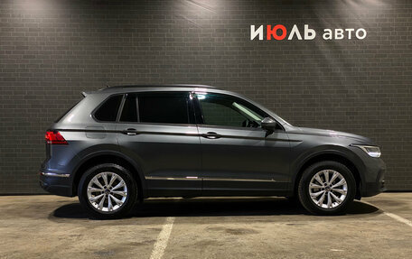 Volkswagen Tiguan II, 2021 год, 2 579 000 рублей, 4 фотография