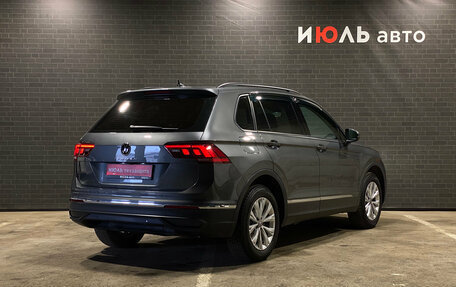 Volkswagen Tiguan II, 2021 год, 2 579 000 рублей, 5 фотография