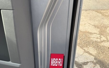 Volkswagen Caravelle T5, 2006 год, 1 650 000 рублей, 15 фотография