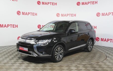Mitsubishi Outlander III рестайлинг 3, 2018 год, 2 267 000 рублей, 1 фотография