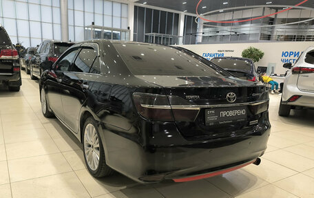 Toyota Camry, 2016 год, 1 890 000 рублей, 11 фотография