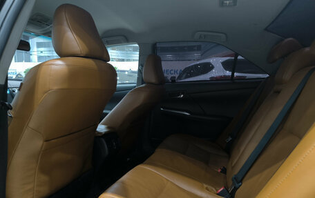 Toyota Camry, 2016 год, 1 890 000 рублей, 16 фотография